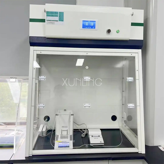 Lab Fume Cupboard 110V/220V, 50/60Hz 