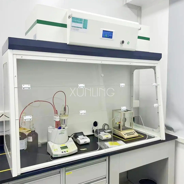 Lab Fume Cupboard 110V/220V, 50/60Hz 